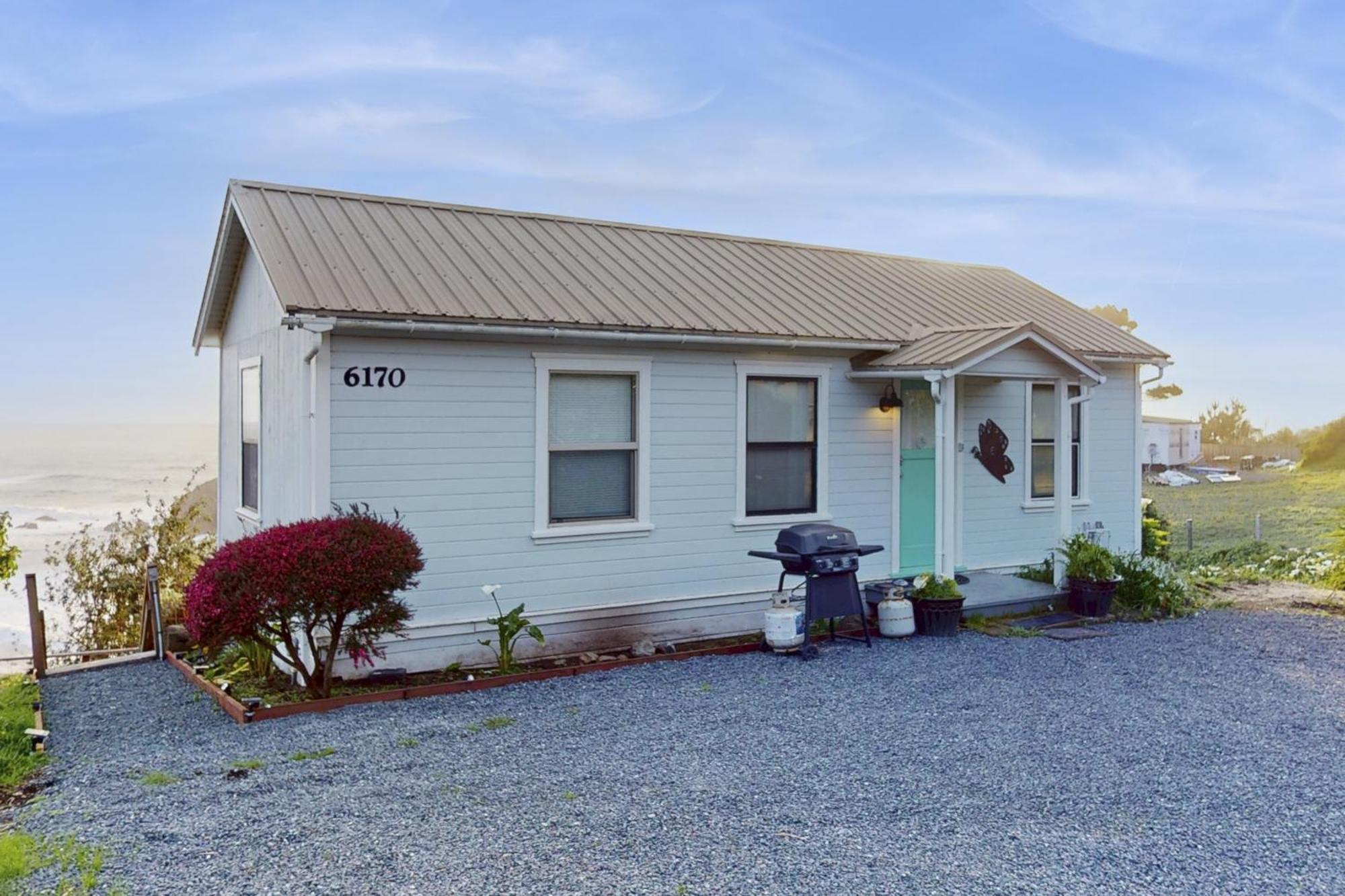 Greenwood Beach Cottage Elk Exterior photo